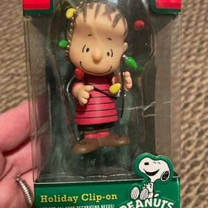 Peanuts Holiday Clip-on Ornament - Red and Brown “Linus”